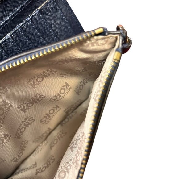 Michael Kors Wallet - Picture 3 of 4
